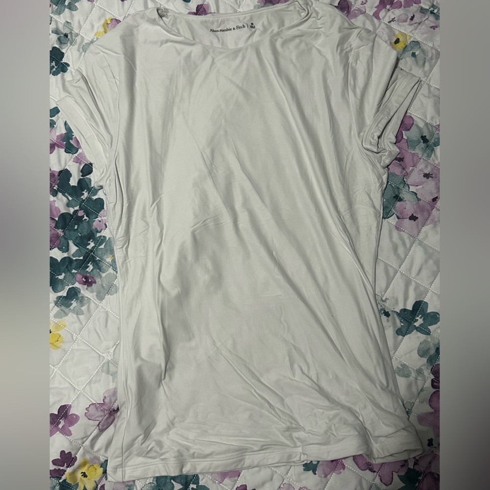Abercrombie & Fitch White Tee